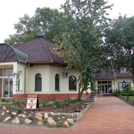 Hotel Fortuna Davod Exterior photo
