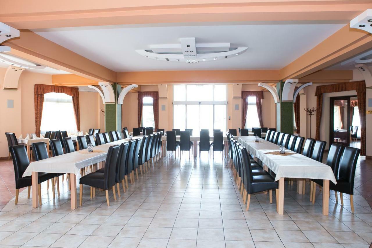 Hotel Fortuna Davod Exterior photo